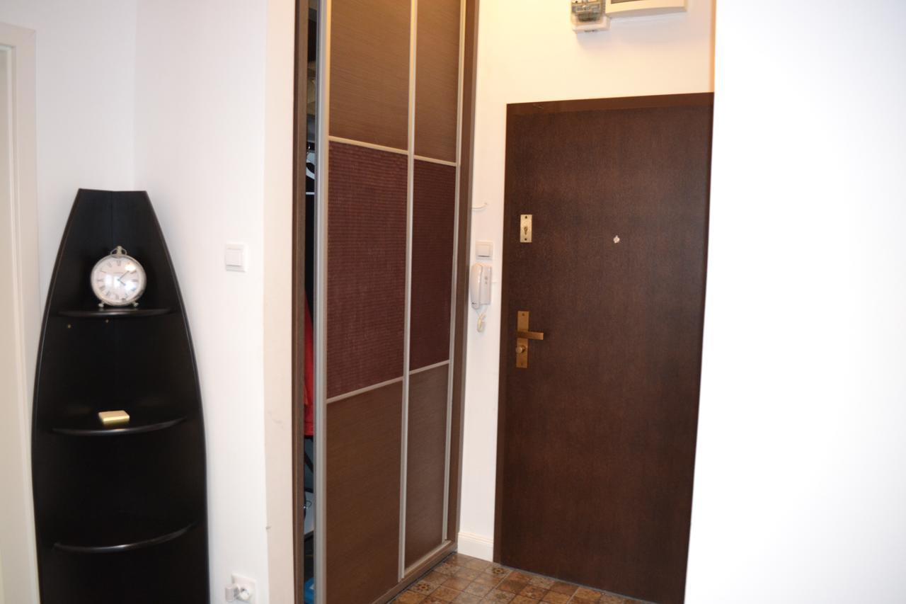 Victoria Plaza Two Bdr Apt Apartment Букурещ Екстериор снимка