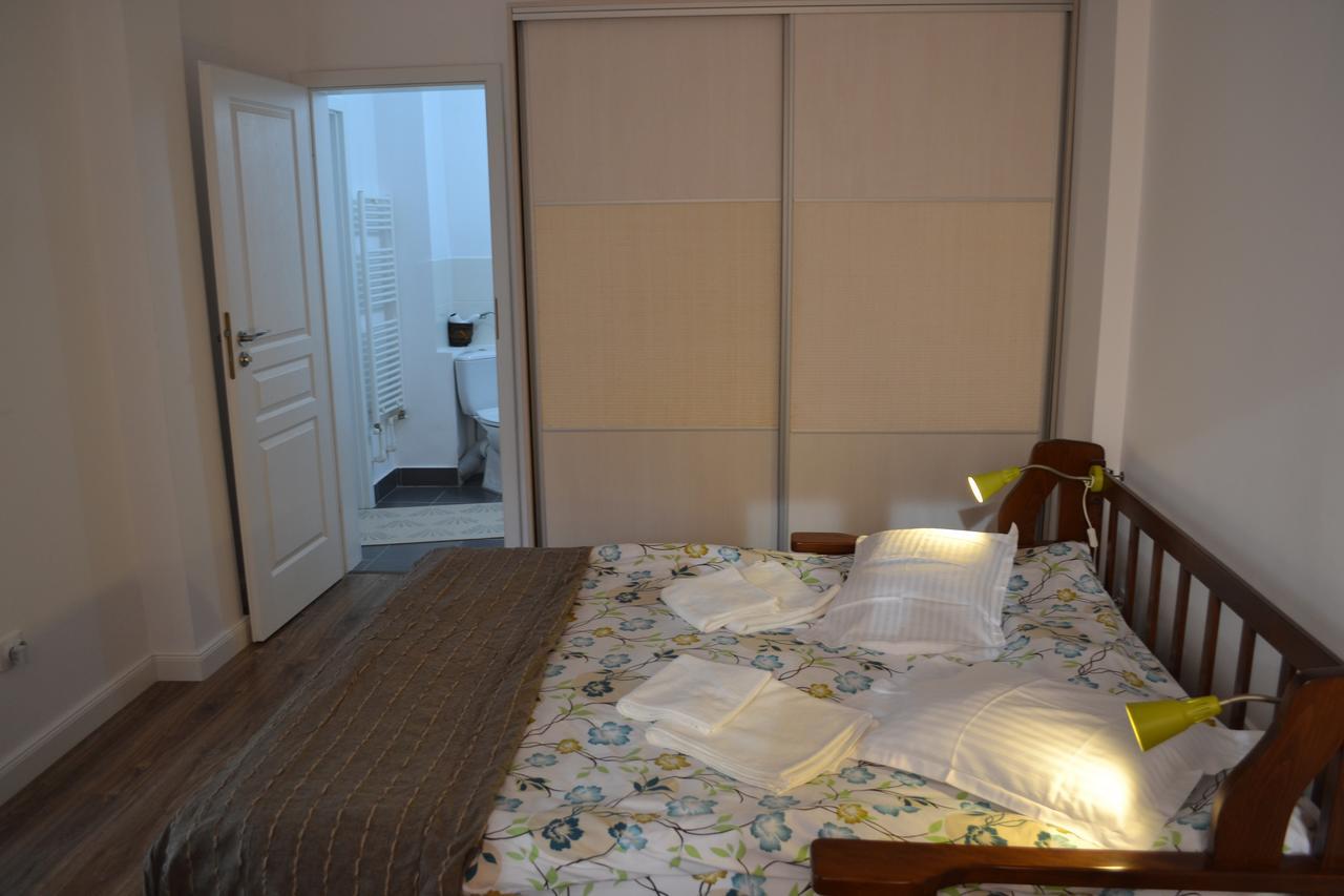 Victoria Plaza Two Bdr Apt Apartment Букурещ Екстериор снимка